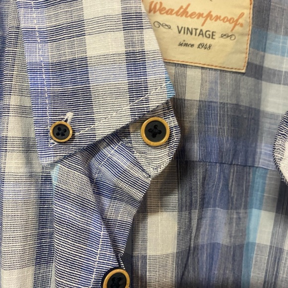 Vintage Button up - Picture 3 of 6